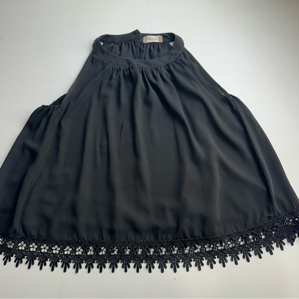 Altered state women’s size S oversize black swing bridge top, crocheted hemline - Picture 8 of 8